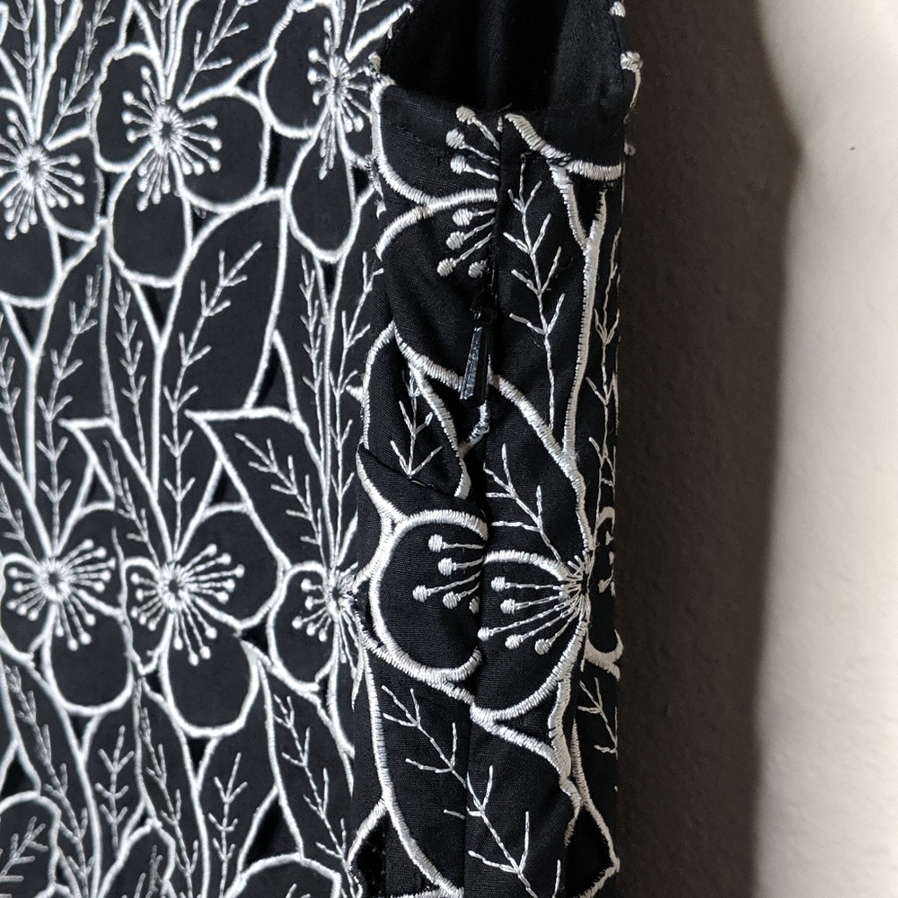 Vivienne Tam Black Floral Embroidered Shift Dress - Picture 4 of 8